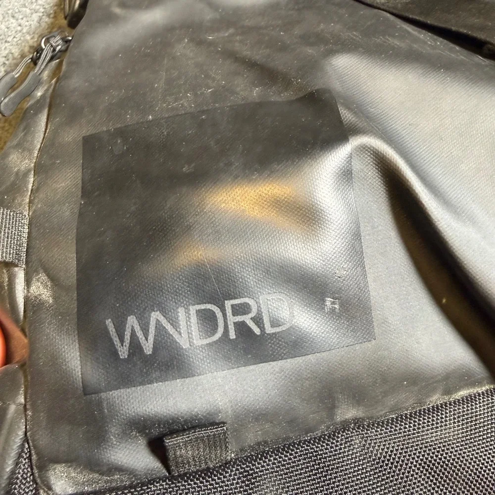 WANDRD PRVKE Travel Camera Backpack Unisex Black Waterproof Lightweight